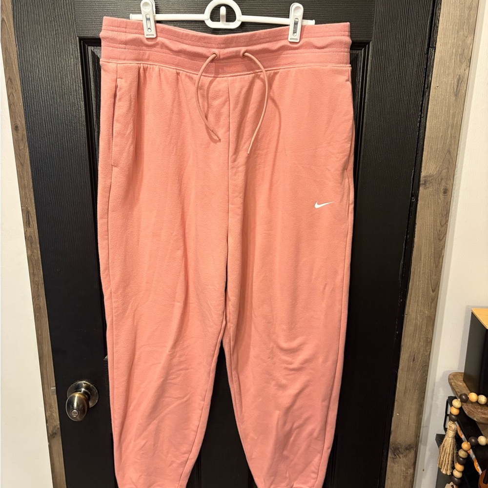 Nike Coral/peach Joggers